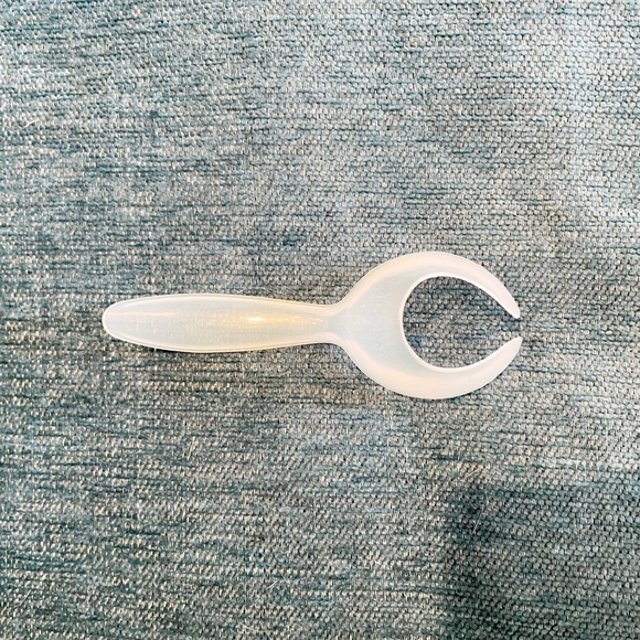 BNWOT Tupperware Egg Lifter Spoon in Clear - Picture 6 of 6